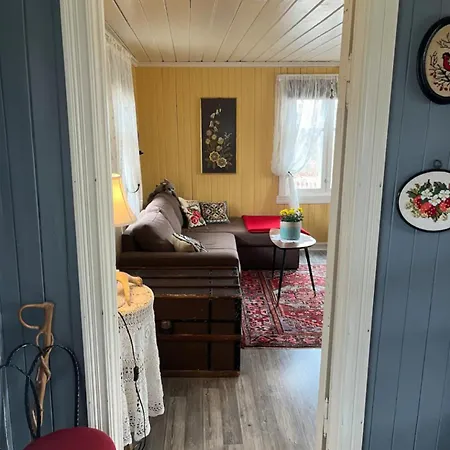Farm In Cozy At Vestre Kinn Orje