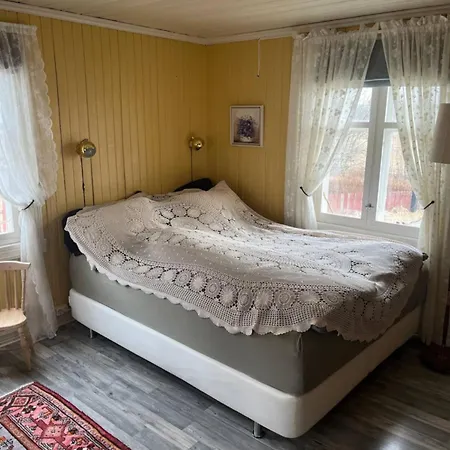 Farm In Cozy At Vestre Kinn Orje