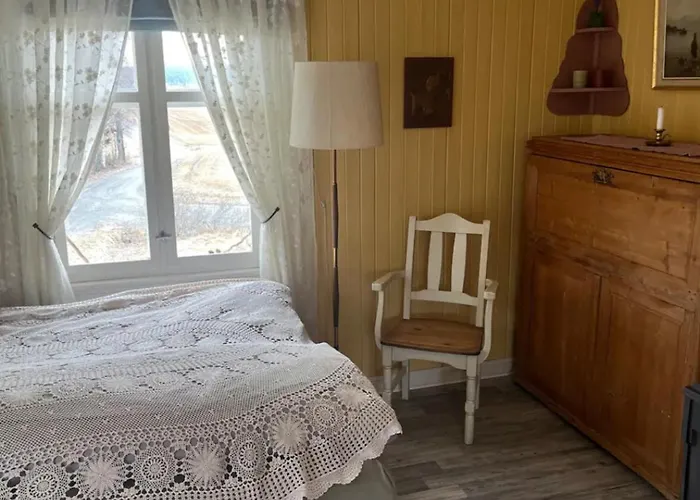 Gjestgiverier Farm In Cozy At Vestre Kinn