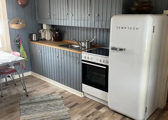 Farm In Cozy At Vestre Kinn 4* Orje