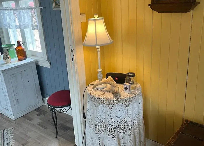 Gjestgiverier Farm In Cozy At Vestre Kinn