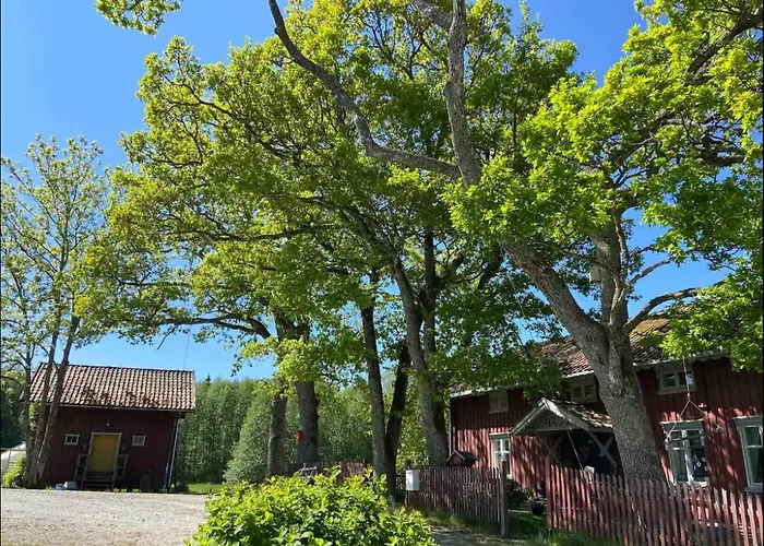 Gjestgiverier Farm In Cozy At Vestre Kinn
