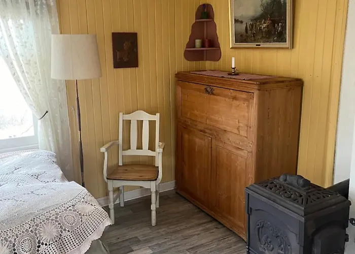 Gjestgiverier Farm In Cozy At Vestre Kinn