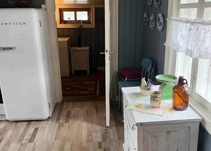 Farm In Cozy At Vestre Kinn 4* Orje