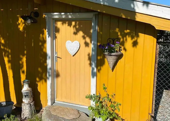 Гостевой дом Farm In Cozy At Vestre Kinn Orje